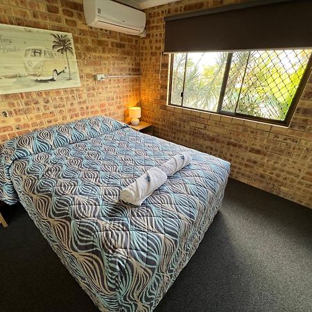 Golden Beach Motor Inn, Caloundra Bagian luar foto