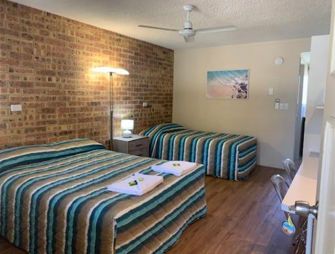 Golden Beach Motor Inn, Caloundra Bagian luar foto