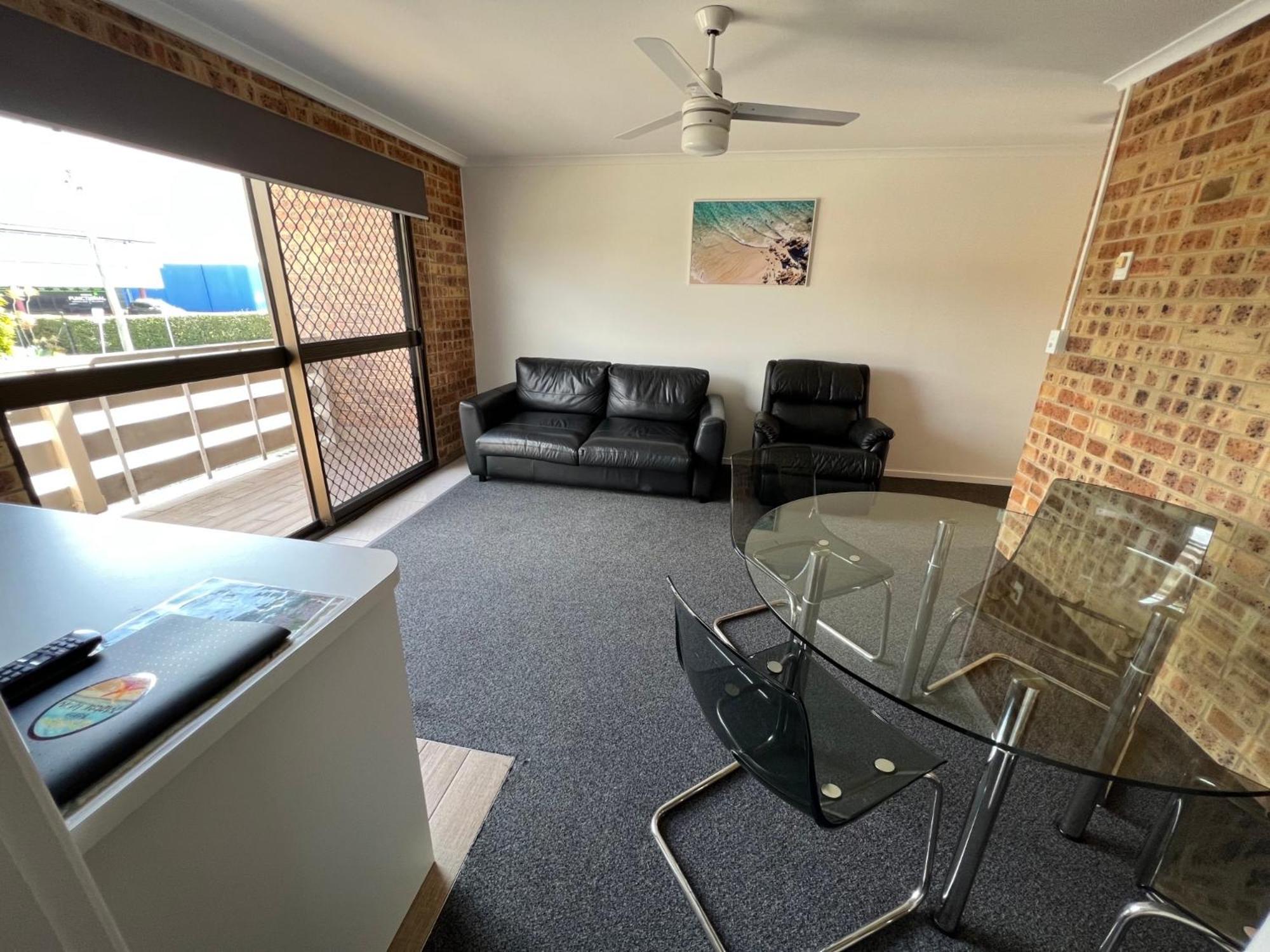 Golden Beach Motor Inn, Caloundra Bagian luar foto
