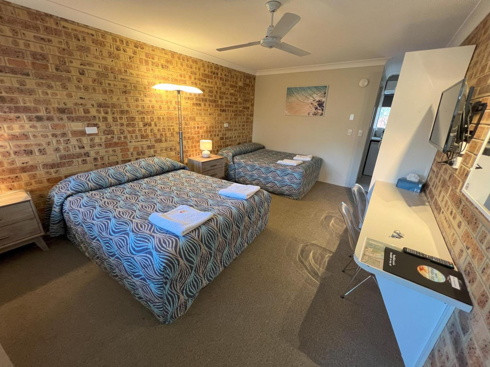 Golden Beach Motor Inn, Caloundra Bagian luar foto