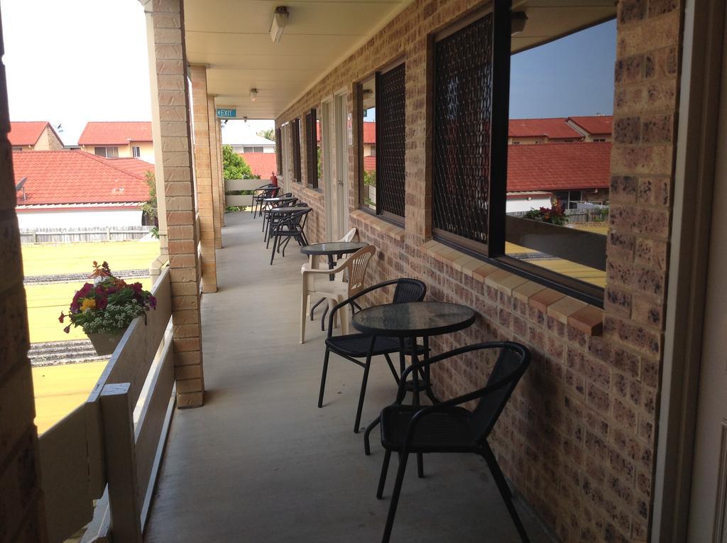 Golden Beach Motor Inn, Caloundra Bagian luar foto